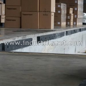 Karet bumper | Karet Fender Untuk Area Pergudangan