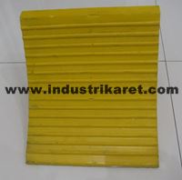 Karet Wheel Chock | Ganjal Ban Mobil