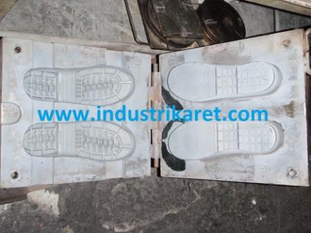 Shoe Moulding | Molding Untuk Produk Karet 